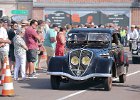 Peugeot 402  Peugeot 402, bouchon de Joigny, 3 septembre 2023