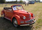 Panhard Dyna X86 cabriolet (1951)  Panhard Dyna X86 cabriolet (1951), La Locomotion en fête, aérodrome de Melun-Villaroche, 11 juin 2017