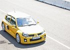 Renault Clio V6  Renault Clio V6, Autodrome festival Heritage, 6 juin 2015, circuit de Linas-Montlhéry