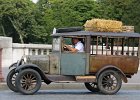 Ford camionnette  Ford camionnette, 10ème traversée de Paris estivale, 30 juillet 2017
