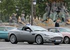 Aston Martin Vanquish 2002  Aston Martin Vanquish 2002, traversée de Paris, 25 juillet 2021