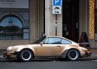 Porsche 911 Turbo  Porsche 911 Turbo, 17e traversée de Paris hivernale, 8 janvier 2017