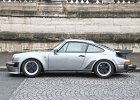 Porsche 911 turbo  Porsche 911 turbo, traversée de Paris, 7 janvier 2018